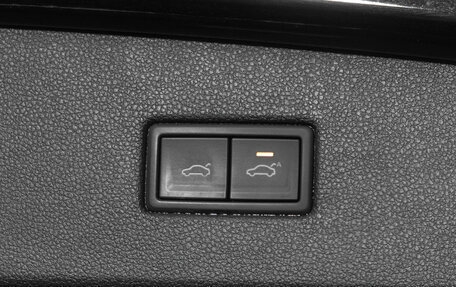 Volkswagen Tiguan II, 2020 год, 2 980 000 рублей, 25 фотография