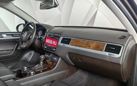 Volkswagen Touareg III, 2015 год, 2 449 000 рублей, 9 фотография