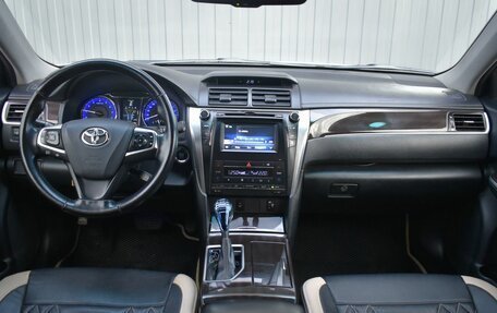 Toyota Camry, 2018 год, 1 999 999 рублей, 12 фотография