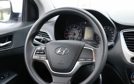 Hyundai Solaris II рестайлинг, 2021 год, 1 599 000 рублей, 10 фотография