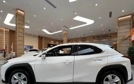 Lexus UX I, 2022 год, 2 950 000 рублей, 4 фотография