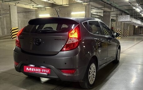 Hyundai Solaris II рестайлинг, 2012 год, 690 000 рублей, 2 фотография