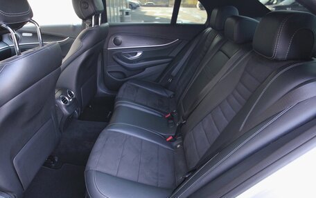 Mercedes-Benz E-Класс, 2018 год, 3 199 000 рублей, 17 фотография