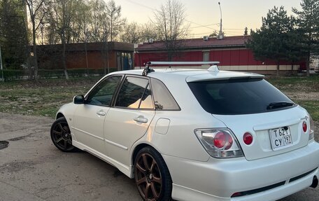 Toyota Altezza, 2002 год, 950 000 рублей, 2 фотография