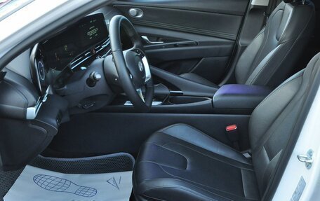 Hyundai Elantra, 2024 год, 2 250 000 рублей, 10 фотография