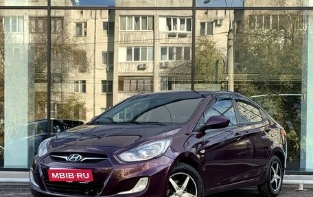 Hyundai Solaris II рестайлинг, 2013 год, 850 000 рублей, 1 фотография