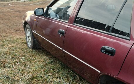 Daewoo Nexia I рестайлинг, 2001 год, 130 000 рублей, 2 фотография