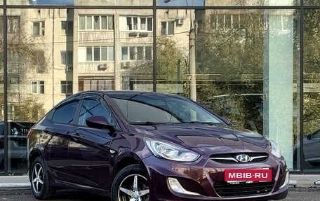 Hyundai Solaris II рестайлинг, 2013 год, 850 000 рублей, 3 фотография