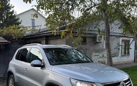 Volkswagen Tiguan I, 2010 год, 1 120 000 рублей, 3 фотография