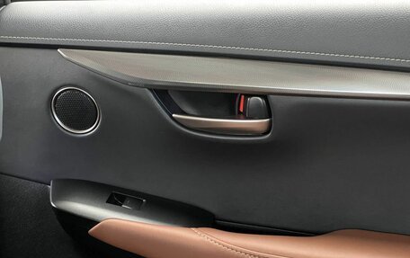 Lexus NX I, 2017 год, 3 090 000 рублей, 25 фотография