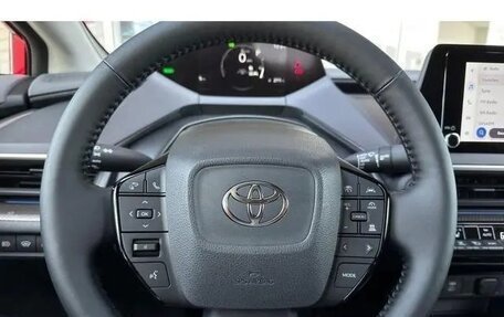 Toyota Prius IV XW50, 2025 год, 4 999 000 рублей, 14 фотография