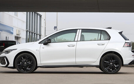 Volkswagen Golf VIII, 2025 год, 3 650 000 рублей, 2 фотография