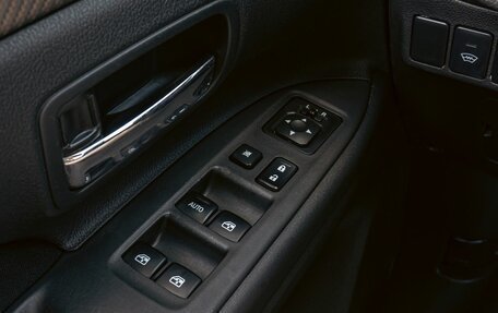 Mitsubishi Outlander III рестайлинг 3, 2018 год, 1 395 000 рублей, 8 фотография