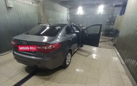 KIA Rio III рестайлинг, 2013 год, 800 000 рублей, 6 фотография
