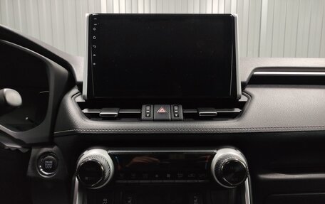 Toyota RAV4, 2019 год, 2 767 000 рублей, 12 фотография