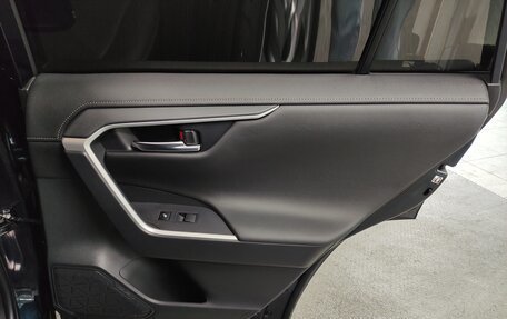 Toyota RAV4, 2019 год, 2 767 000 рублей, 17 фотография