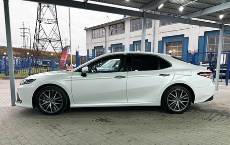 Toyota Camry, 2022 год, 3 289 000 рублей, 2 фотография