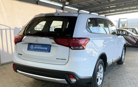 Mitsubishi Outlander III рестайлинг 3, 2017 год, 1 829 000 рублей, 5 фотография