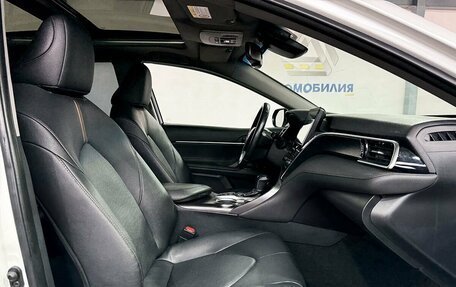 Toyota Camry, 2022 год, 3 289 000 рублей, 11 фотография