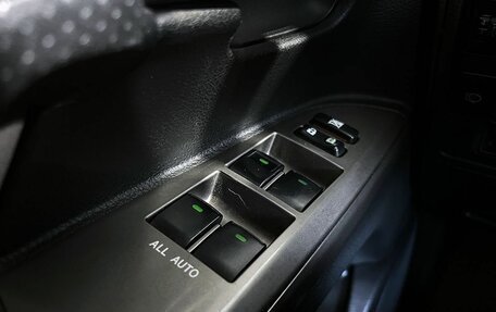 Toyota Land Cruiser 200, 2009 год, 2 899 000 рублей, 27 фотография