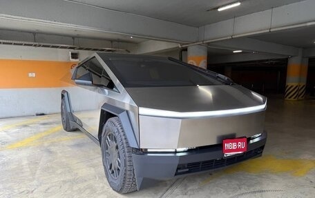 Tesla Cybertruck, 2024 год, 22 000 000 рублей, 1 фотография