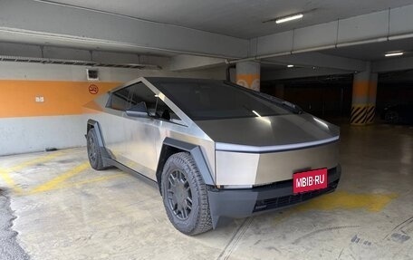 Tesla Cybertruck, 2024 год, 22 000 000 рублей, 6 фотография