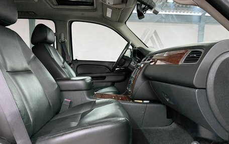 Chevrolet Tahoe III, 2011 год, 2 499 000 рублей, 13 фотография