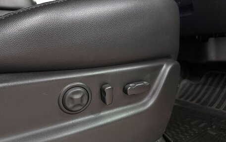 Chevrolet Tahoe III, 2011 год, 2 499 000 рублей, 25 фотография