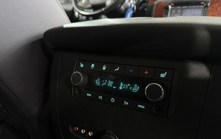 Chevrolet Tahoe III, 2011 год, 2 499 000 рублей, 23 фотография