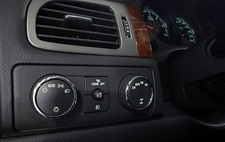 Chevrolet Tahoe III, 2011 год, 2 499 000 рублей, 20 фотография