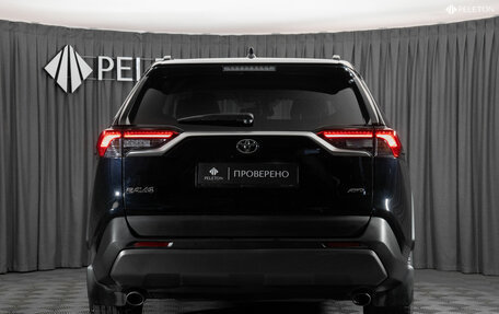 Toyota RAV4, 2022 год, 3 580 000 рублей, 6 фотография