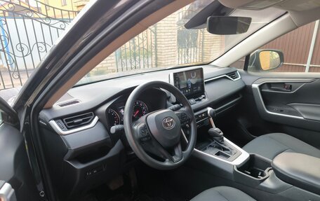 Toyota RAV4, 2022 год, 3 500 000 рублей, 8 фотография