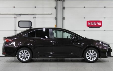 Toyota Corolla, 2019 год, 2 100 000 рублей, 4 фотография