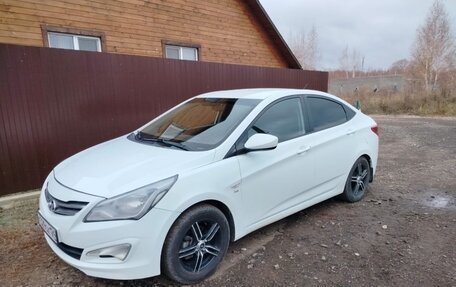 Hyundai Solaris II рестайлинг, 2015 год, 888 000 рублей, 3 фотография