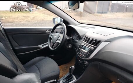 Hyundai Solaris II рестайлинг, 2015 год, 888 000 рублей, 7 фотография