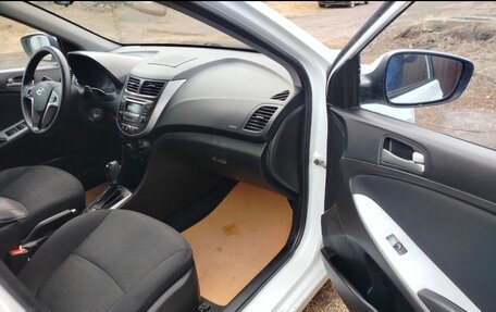 Hyundai Solaris II рестайлинг, 2015 год, 888 000 рублей, 8 фотография