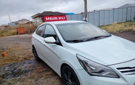 Hyundai Solaris II рестайлинг, 2015 год, 888 000 рублей, 12 фотография