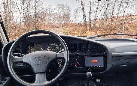 Toyota Land Cruiser 70, 1993 год, 1 950 000 рублей, 11 фотография