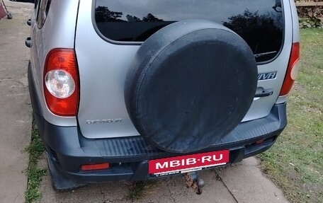 Chevrolet Niva I рестайлинг, 2017 год, 670 000 рублей, 2 фотография