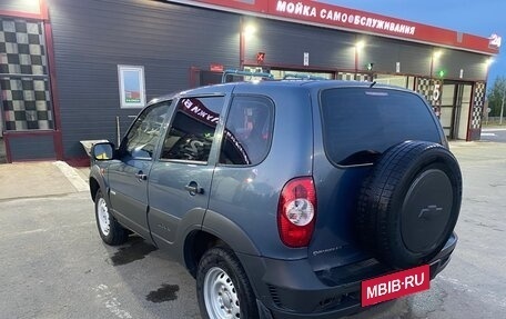 Chevrolet Niva I рестайлинг, 2009 год, 450 000 рублей, 4 фотография