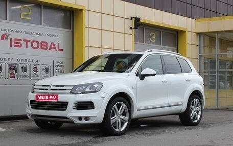 Volkswagen Touareg III, 2014 год, 2 295 000 рублей, 2 фотография