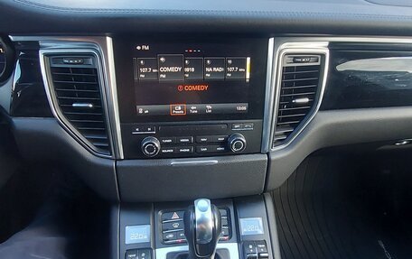 Porsche Macan I рестайлинг, 2016 год, 3 700 000 рублей, 14 фотография