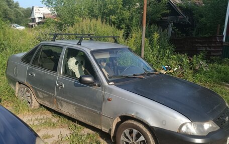 Daewoo Nexia I рестайлинг, 2001 год, 100 000 рублей, 2 фотография