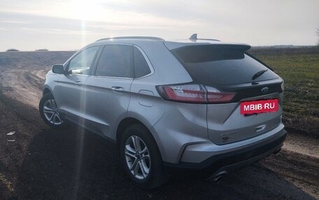 Ford Edge II рестайлинг, 2019 год, 2 500 000 рублей, 4 фотография