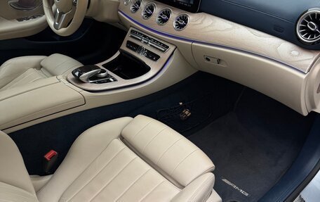 Mercedes-Benz E-Класс, 2019 год, 4 950 000 рублей, 11 фотография