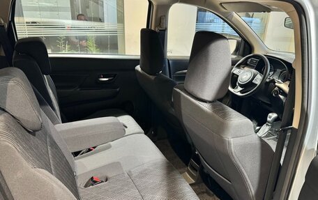 Suzuki Ertiga II, 2024 год, 2 950 000 рублей, 14 фотография