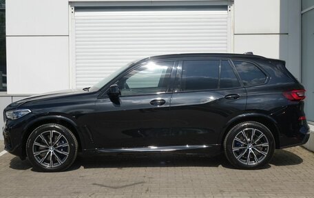 BMW X5, 2021 год, 25 900 000 рублей, 4 фотография