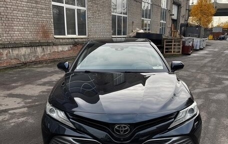 Toyota Camry, 2019 год, 2 845 000 рублей, 1 фотография