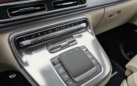 Mercedes-Benz V-Класс, 2025 год, 18 240 000 рублей, 15 фотография