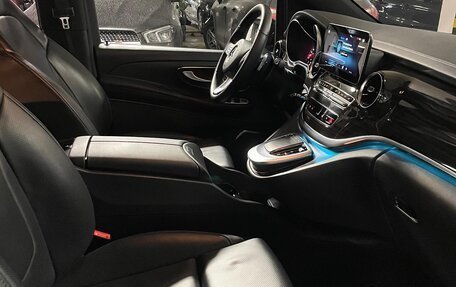 Mercedes-Benz V-Класс, 2023 год, 10 500 000 рублей, 5 фотография